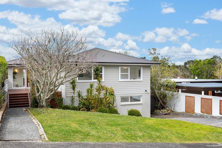 Photo of property in 8 Sandford Street, Campbells Bay, Auckland, 0630