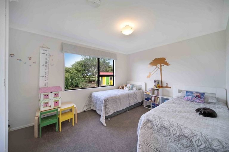 Photo of property in 1124 Awhitu Road, Pollok, Waiuku, 2683