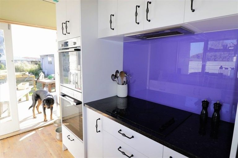 Photo of property in 219 Puriri Street, Castlecliff, Whanganui, 4501