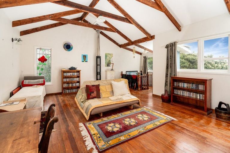 Photo of property in 6 Estuary Street, Makara Beach, Karori, 6972