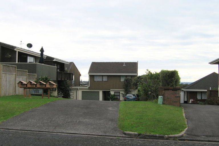 Photo of property in 4/180 Sandspit Road, Shelly Park, Auckland, 2014