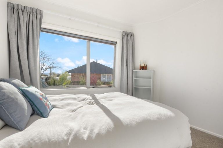 Photo of property in 8 Elliott Crescent, Owhata, Rotorua, 3010