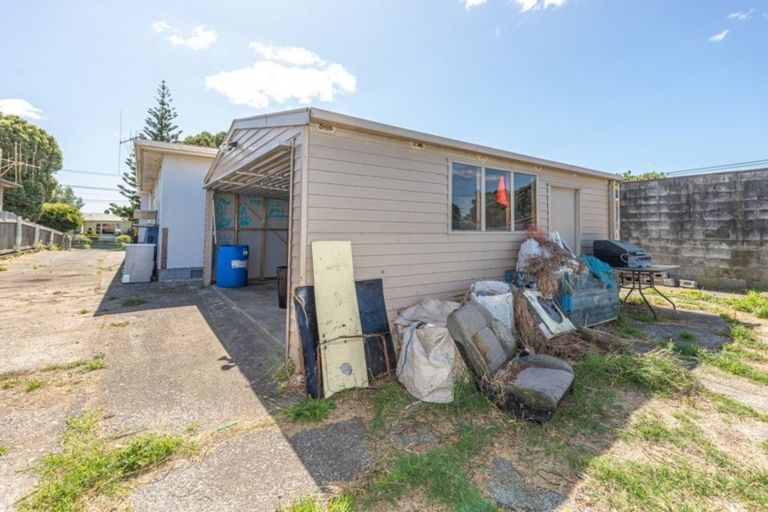 Photo of property in 70 Manuka Street, Castlecliff, Whanganui, 4501