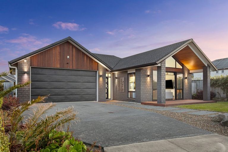 Photo of property in 10 Riverhead Point Drive, Riverhead, 0820