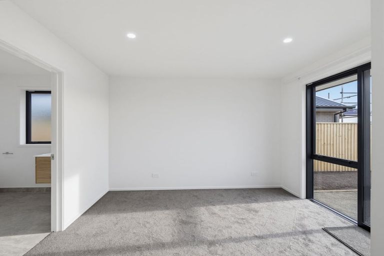 Photo of property in 61 Bill Harvey Drive, Halswell, 8025