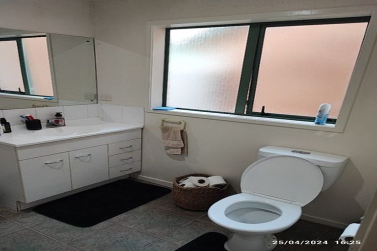 Photo of property in 40 Raphoe Road, Flat Bush, Auckland, 2019