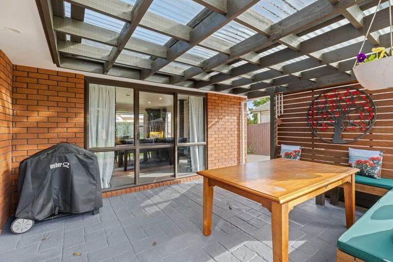 Photo of property in 10 Fuchsia Place, Halswell, Christchurch, 8025