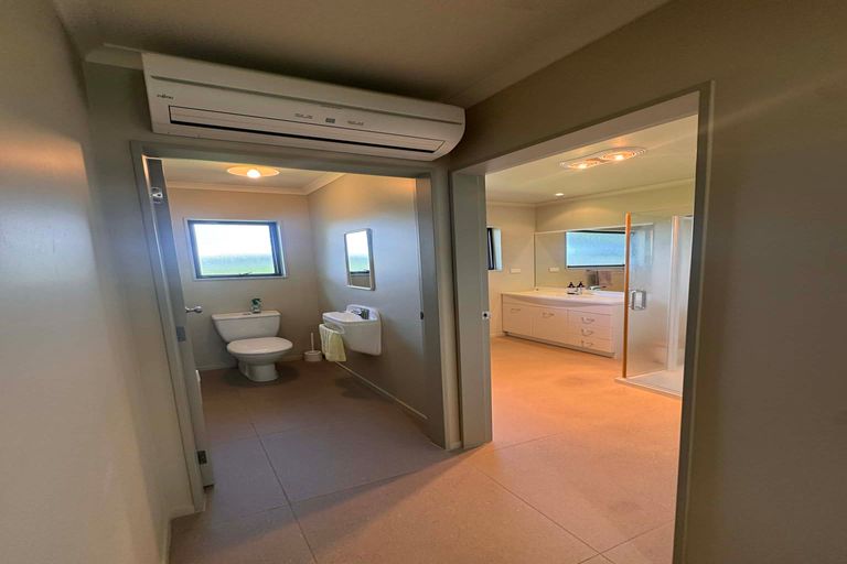 Photo of property in 39 Browns Drive, Waihi Beach, 3611