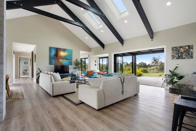 Photo of property in 94b Kauri Point Road, Tahawai, 3170