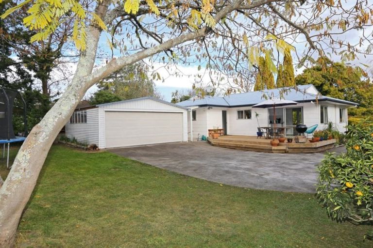 Photo of property in 21 Kaweka Place, Havelock North, 4130