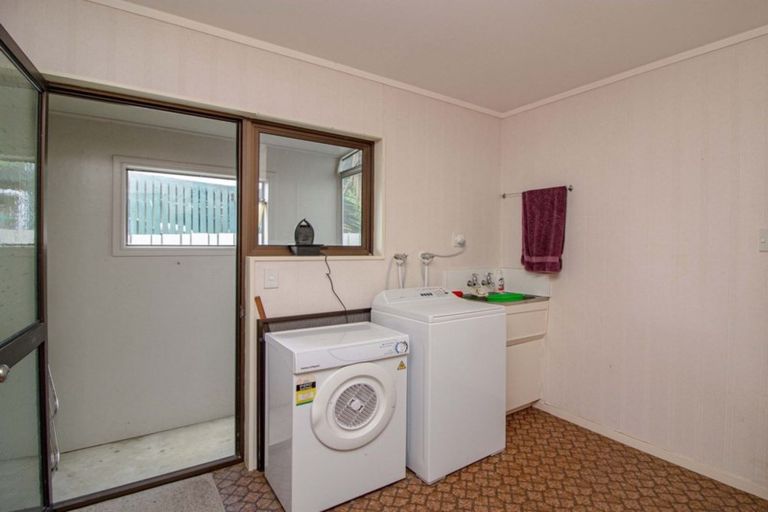 Photo of property in 1 Lewis Street, Waihou, Te Aroha, 3393