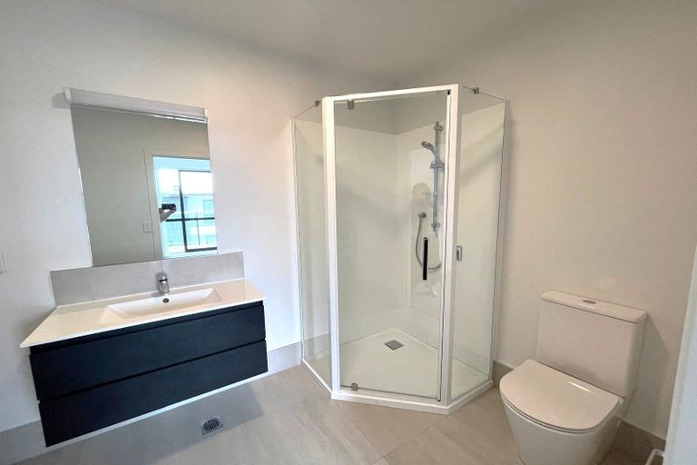 Photo of property in 17/11 Carlos Drive, Flat Bush, Auckland, 2016