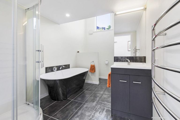 Photo of property in 5 Rydal Place, Southgate, Wellington, 6023