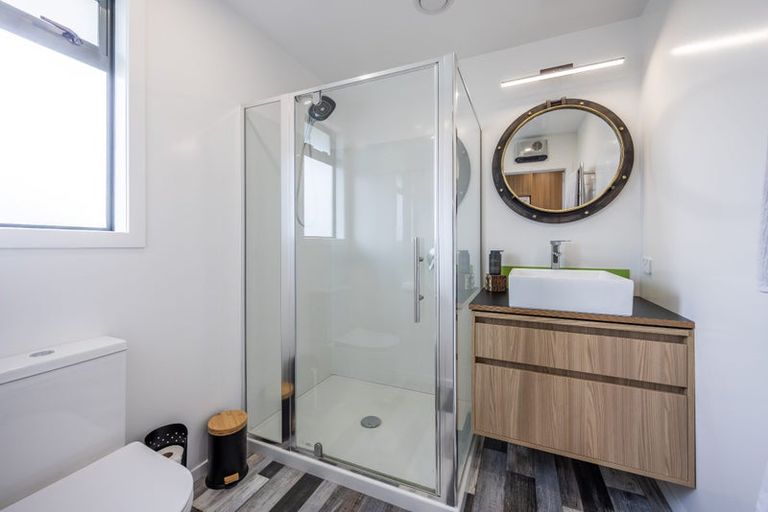 Photo of property in 8b Government Road, Raglan, 3225