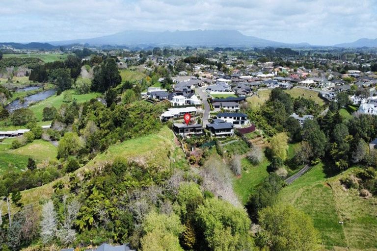 Photo of property in 9 Kapurau Lane, Merrilands, New Plymouth, 4312