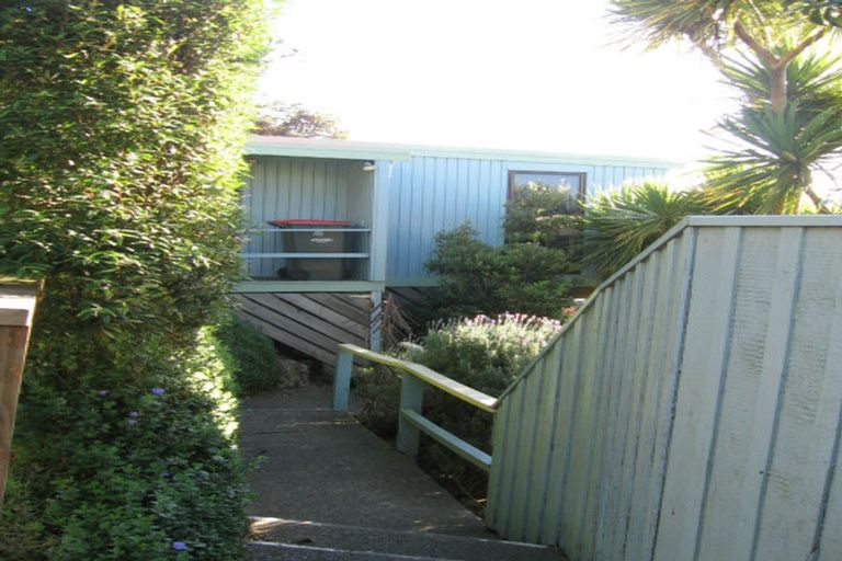 Photo of property in 34 Palliser Road, Roseneath, Wellington, 6011