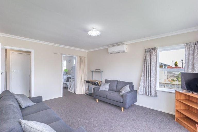 Photo of property in 40 Liverpool Street, Levin, 5510