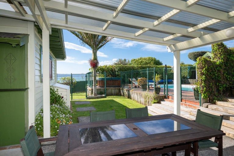 Photo of property in 119 Chaucer Road, Hospital Hill, Napier, 4110