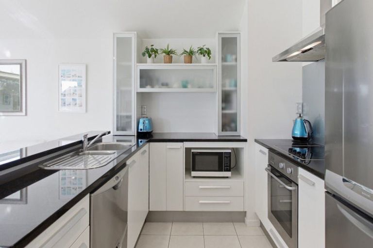 Photo of property in 204/27 Banks Avenue, Mount Maunganui, 3116