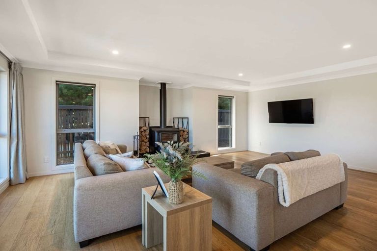 Photo of property in 14 Carrick Place, Rolleston, 7614