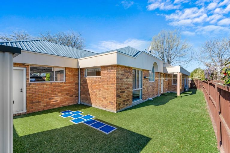 Photo of property in 158 Hawthornden Road, Avonhead, Christchurch, 8042