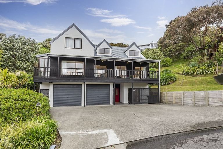 Photo of property in 14 Doon Grove, Papakowhai, Porirua, 5024