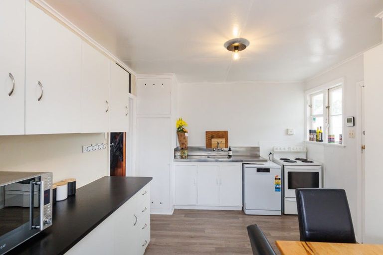 Photo of property in 32 Taylor Avenue, Feilding, 4702