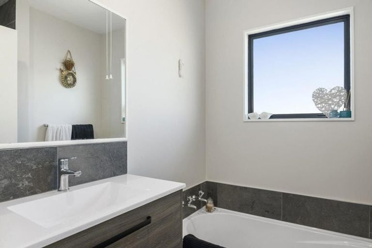 Photo of property in 12 Monahan Street, Motueka, 7120