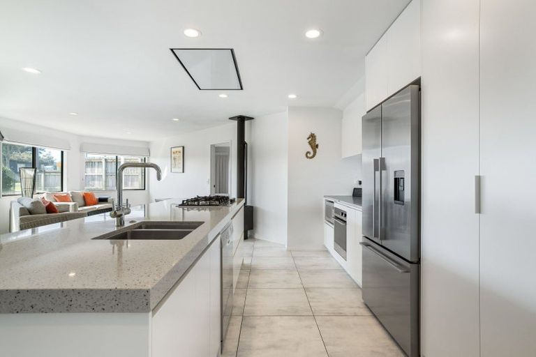 Photo of property in 205 Tamaki Road, Whangamata, 3620