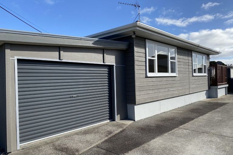 Photo of property in 39 Weiti Road, Orewa, 0931