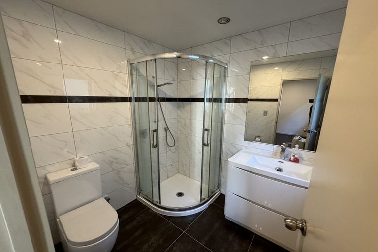 Photo of property in 19 Farnol Street, Hillsborough, Auckland, 1042