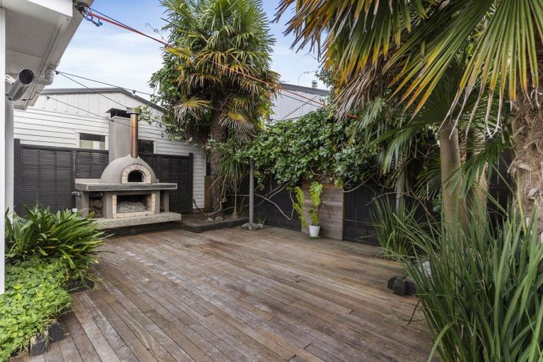 Photo of property in 17 Boucher Avenue, Te Puke, 3119