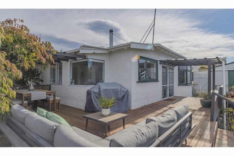 Photo of property in 1 Belfield Street, Waimataitai, Timaru, 7910