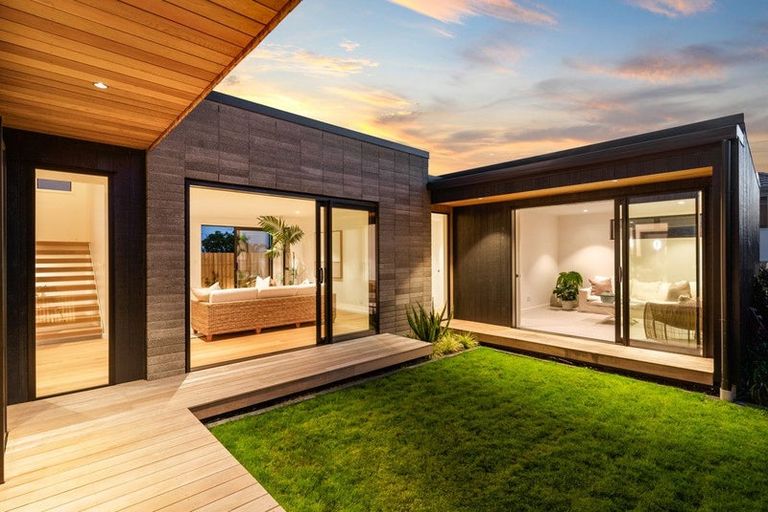 Photo of property in 50 Gulf View Road, Murrays Bay, Auckland, 0630