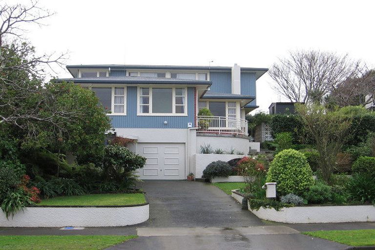 Photo of property in 9 Snowdon Avenue, Terrace End, Palmerston North, 4410