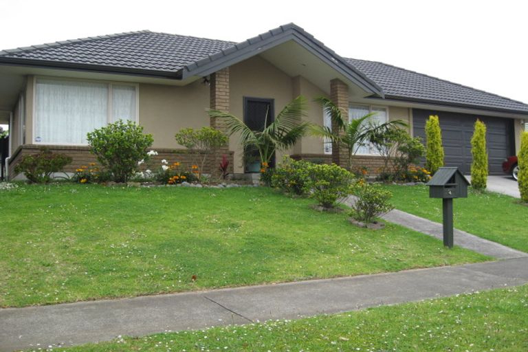 Photo of property in 4 Crossandra Drive, Mangere, Auckland, 2022
