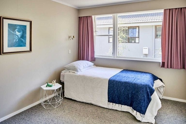 Photo of property in 418a Muritai Road, Eastbourne, Lower Hutt, 5013
