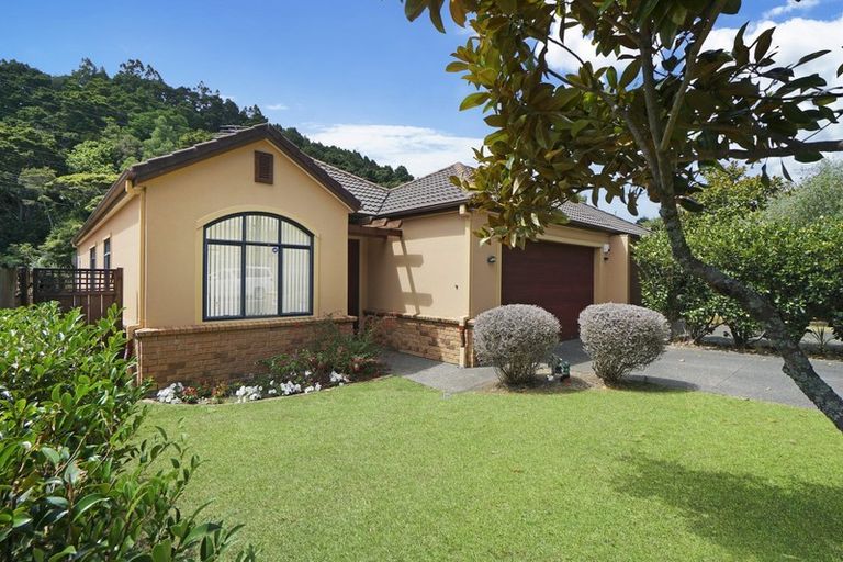 Photo of property in 24 Villanova Place, Albany, Auckland, 0632