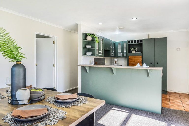 Photo of property in 25 Newfield Drive, Fairview Downs, Hamilton, 3214