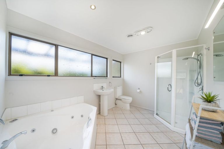 Photo of property in 39b Gemstone Drive, Birchville, Upper Hutt, 5018