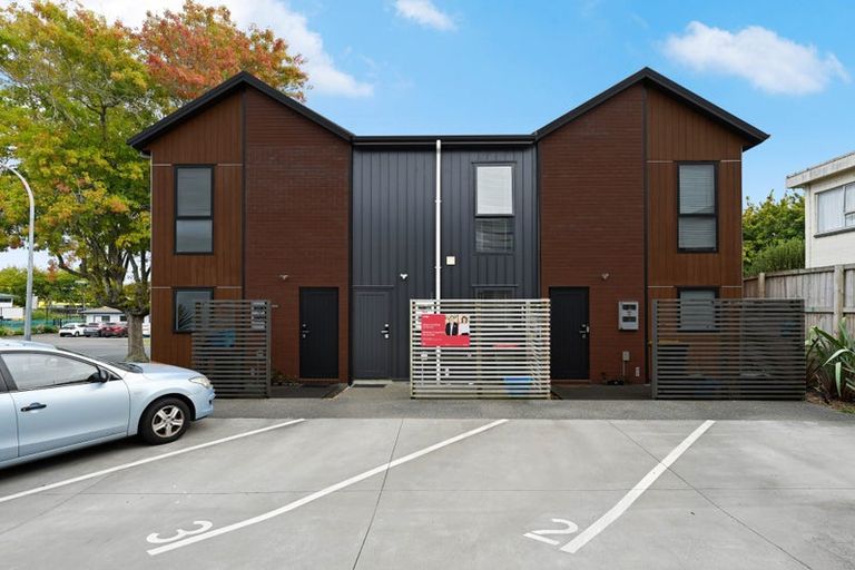 Photo of property in 2/13 Palmerston Street, Hamilton Central, Hamilton, 3204