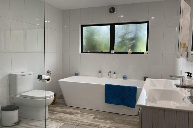 Photo of property in 343 Whitehills Road, Waitoki, 0994