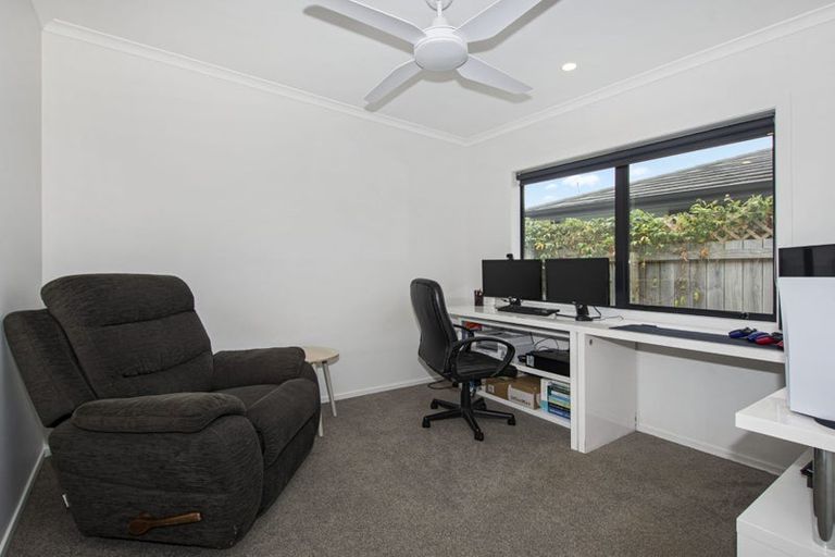 Photo of property in 98 Wairau Drive, Tikipunga, Whangarei, 0112