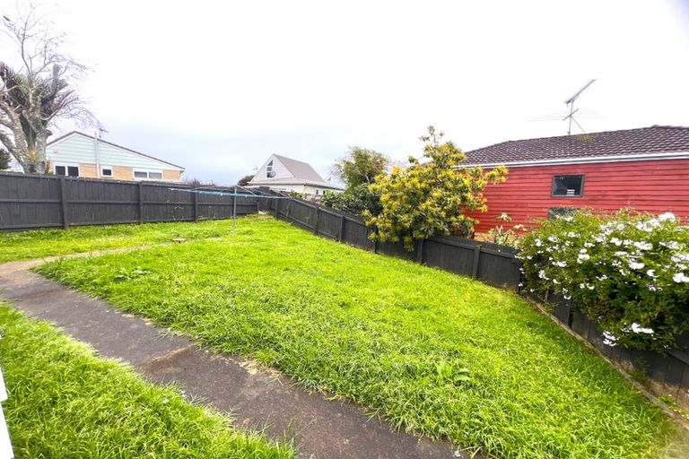 Photo of property in 50a Weldene Avenue, Glenfield, Auckland, 0629