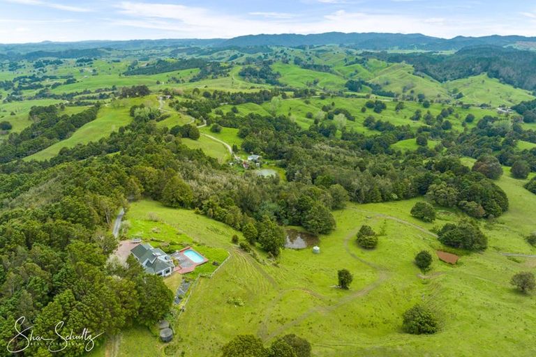 Photo of property in 338a Wairere Road, Paparoa, 0571