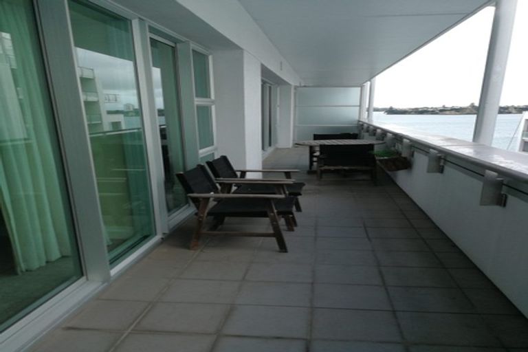 Photo of property in Shed 24 Princes Wharf Apartments, 46/143 Quay Street, Auckland Central, Auckland, 1010