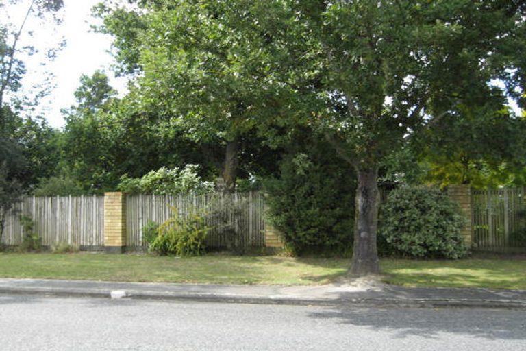 Photo of property in 23 Oakden Drive, Darfield, 7510