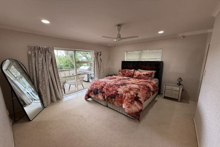 Photo of property in 6 Conacher Close, East Tamaki Heights, Auckland, 2016