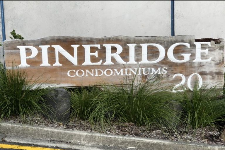 Photo of property in 2f/20 Ian Marwick Place, Birkenhead, Auckland, 0626