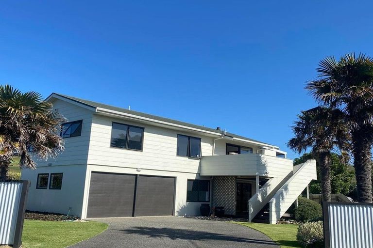 Photo of property in 91 Harper Road, Waimarama, Havelock North, 4294